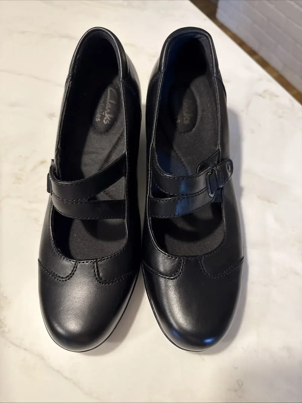 Clarks - Ingalls Siene - Leather Heel Pumps - Black- Size 8 - Comfortable